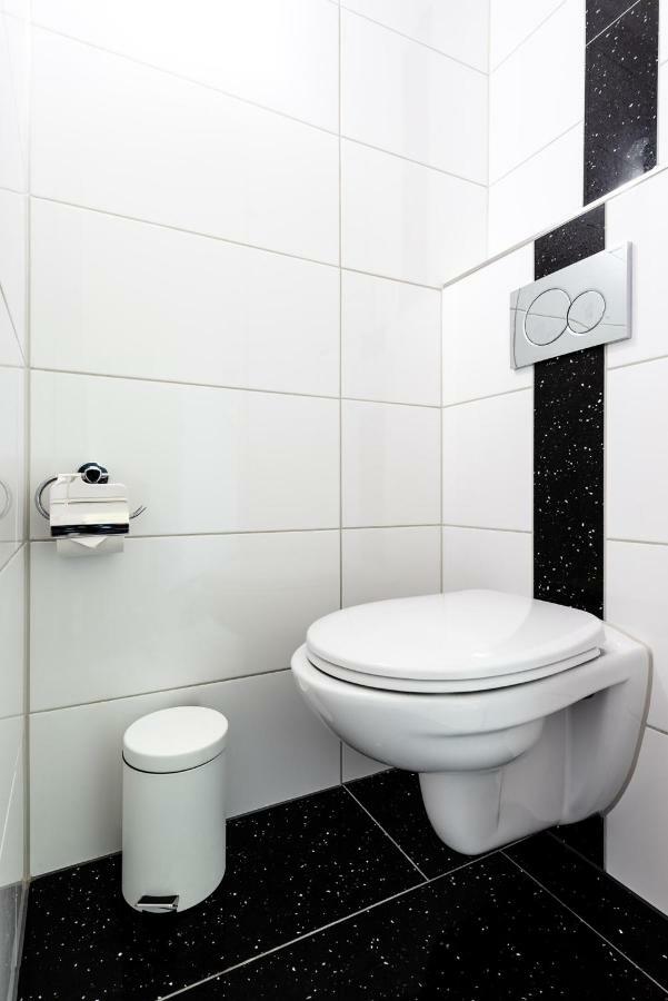 Iq130 Guesthouse ซูริก ภายนอก รูปภาพ